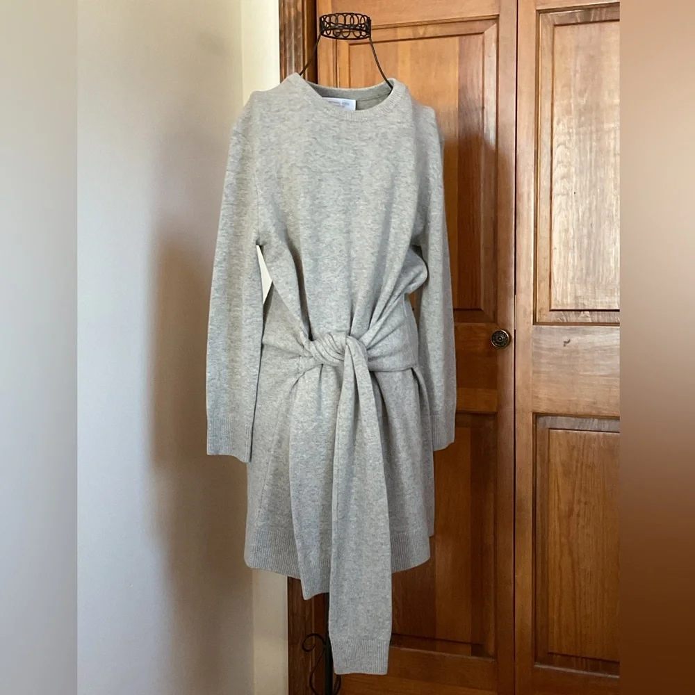 MICHAEL KORS COLLECTION
Cashmere Tie-Waist Dress, Medium - Picture 2 of 8